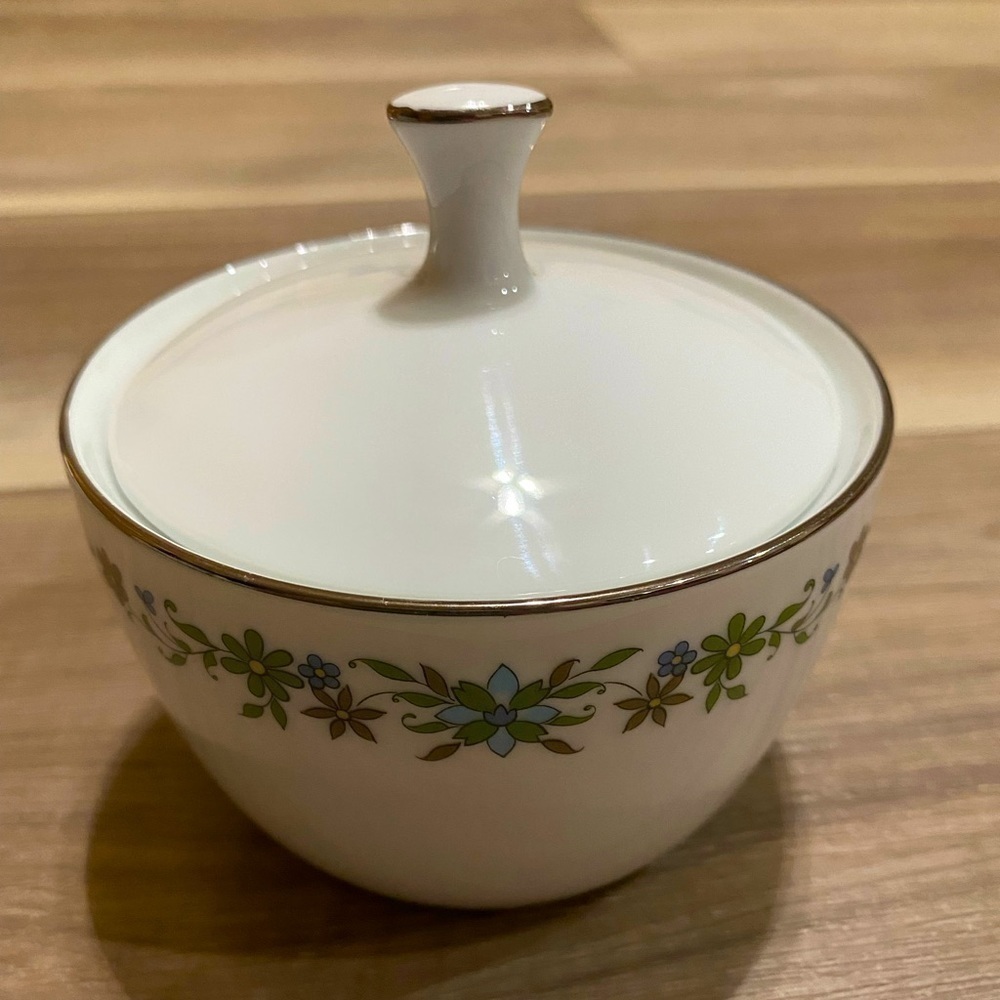 Noritake Japan sugar bowl Beguine 2033 Contemporary Fine China